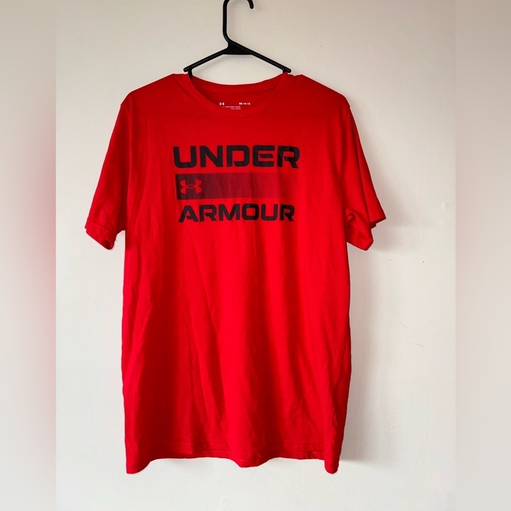 Under Armour Shirt Men's Size: Medium